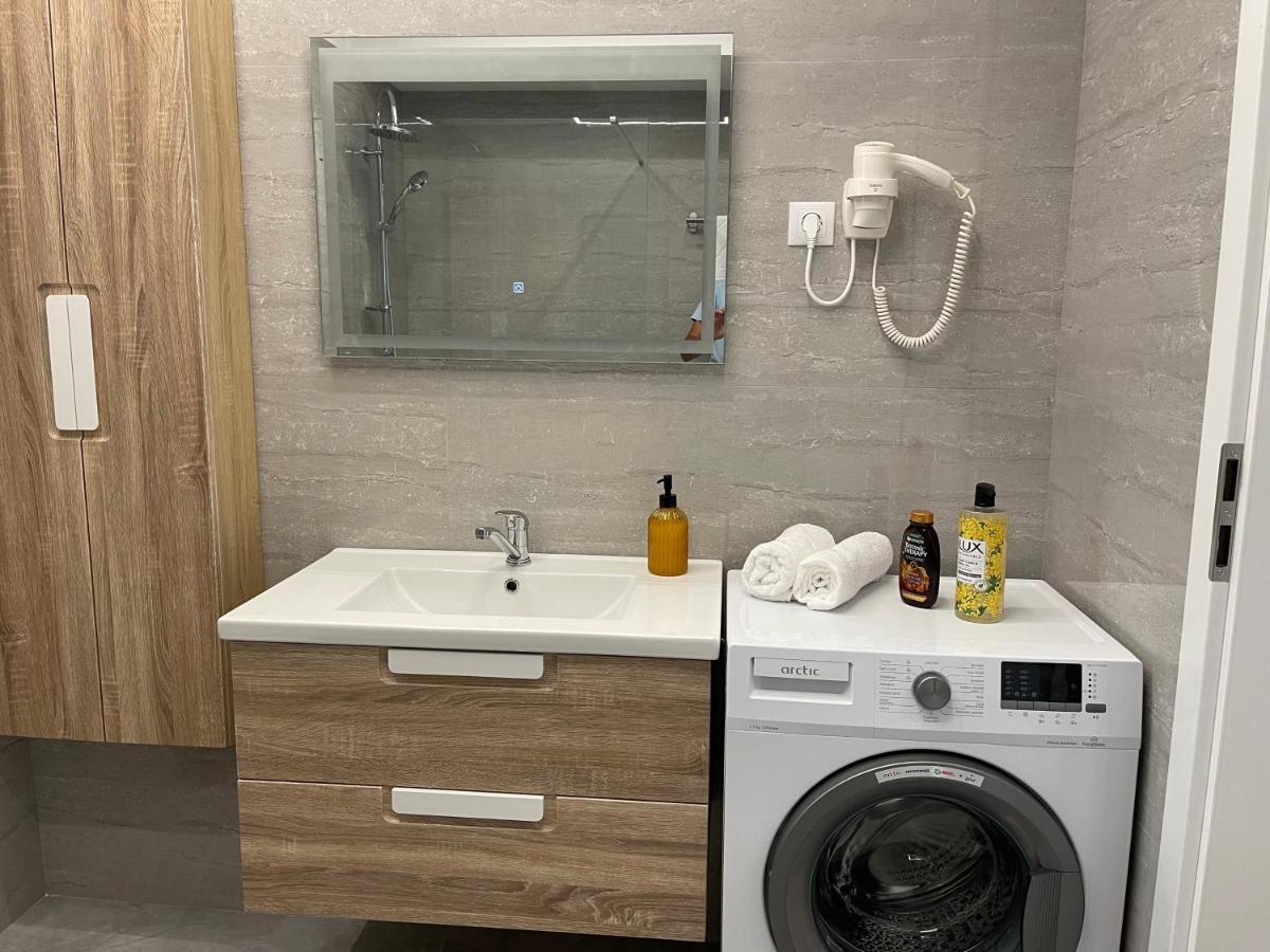 Noah Self Check-in Apartment Otopeni